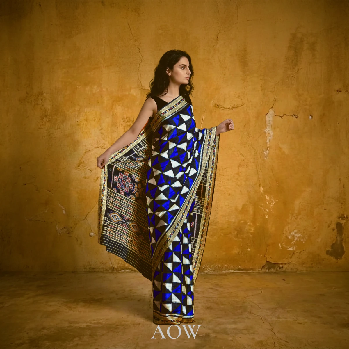 Navy Blue Triangle Khandua Pata Saree