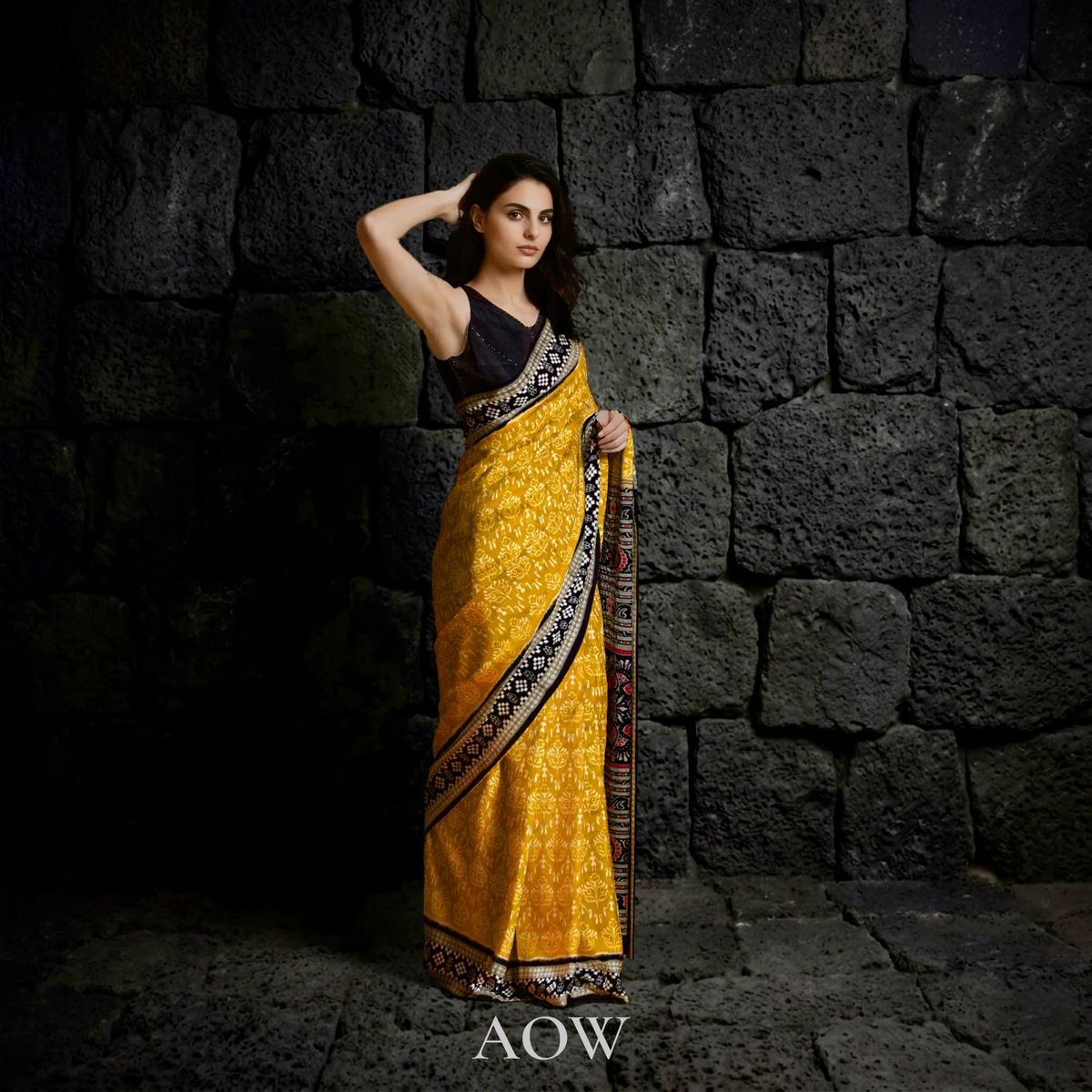 Yellow Tribal Pasapali Border Sambalpuri Pure Pata Saree