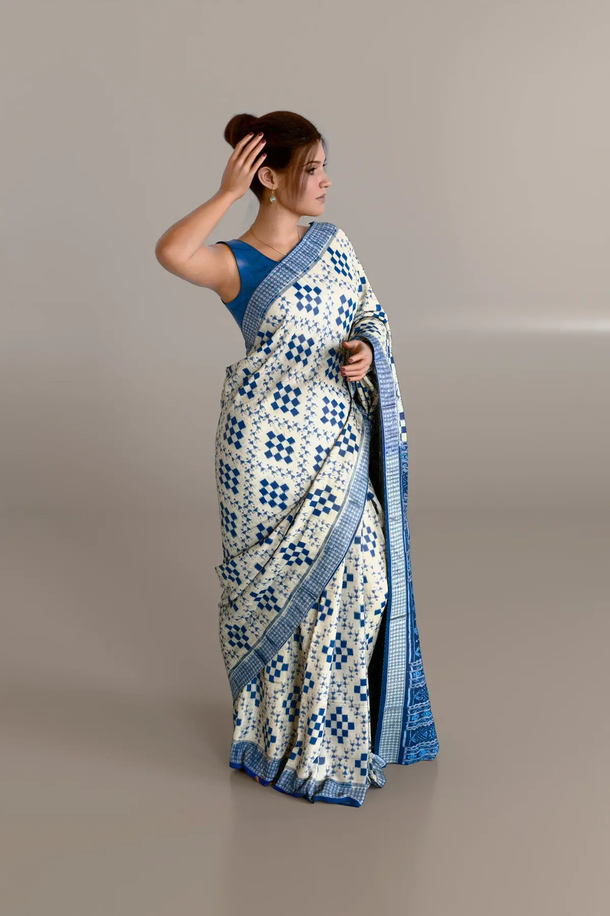 Cream Blue Pasapali Double Ikat Sambalpuri Pure Pata Saree