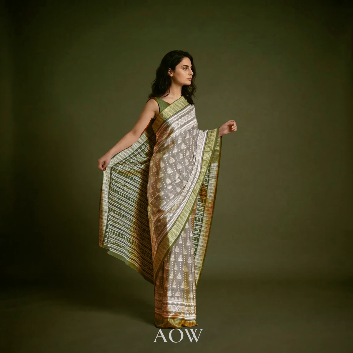 Gray Green-Border Sambalpuri Pure Pata Saree