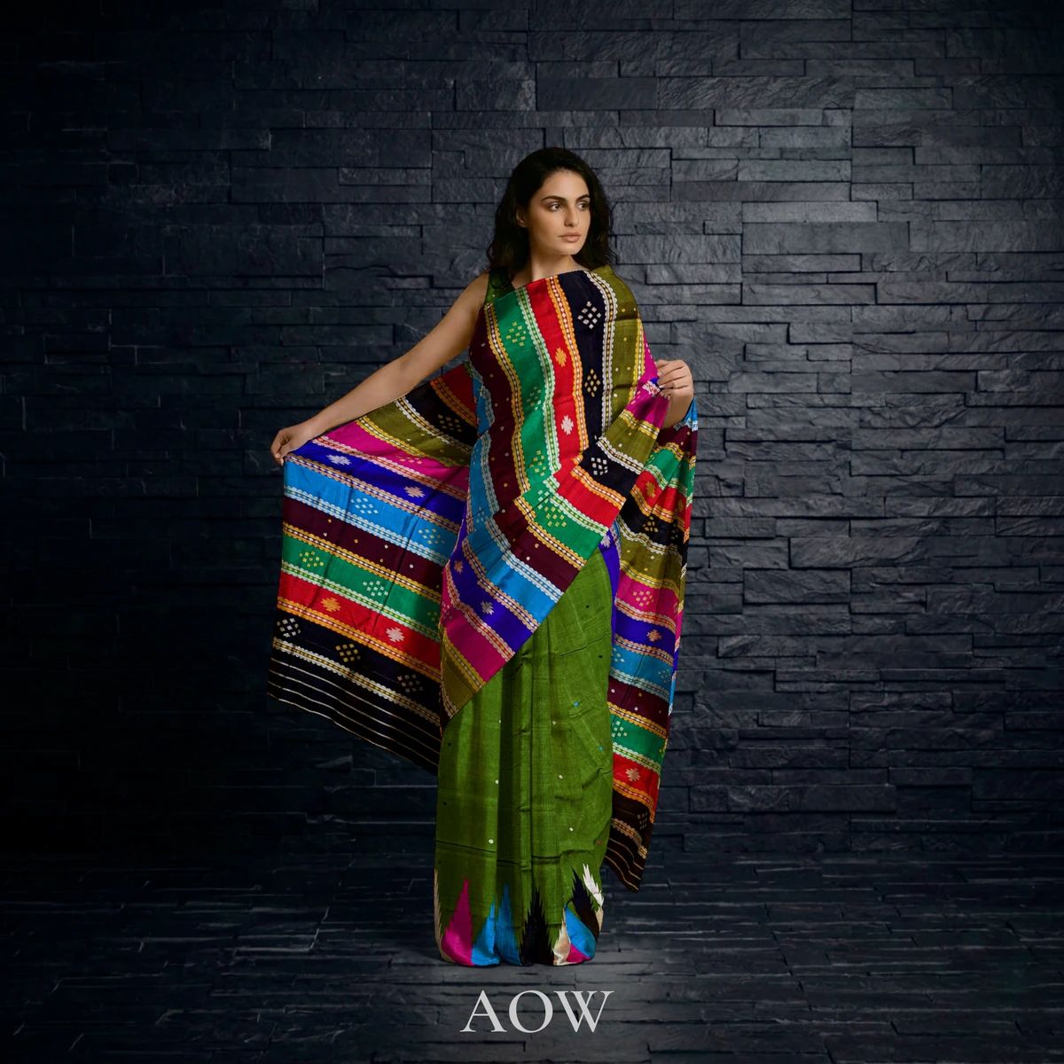 Green Alternate Border Triple Anchal Berhampuri Pure Pata Saree