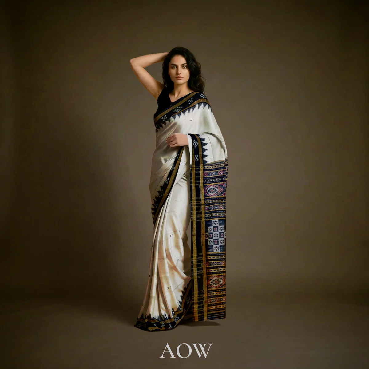 White Pasapali Border Khandua Pata Saree