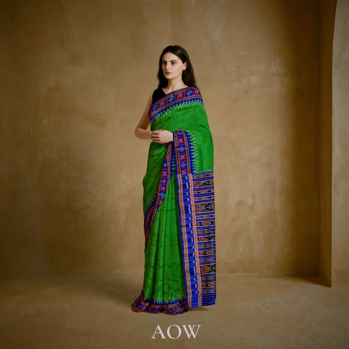Parrot Green Pasapali Border Khandua Pata Saree