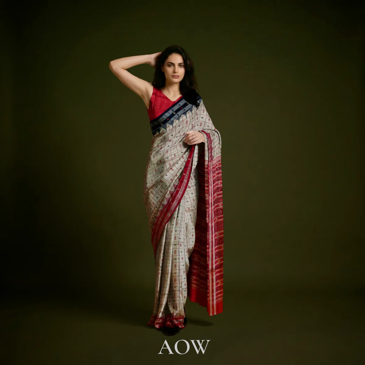 Off-White Ganga Jamuna Hazarbuti Sambalpuri Tussar Saree