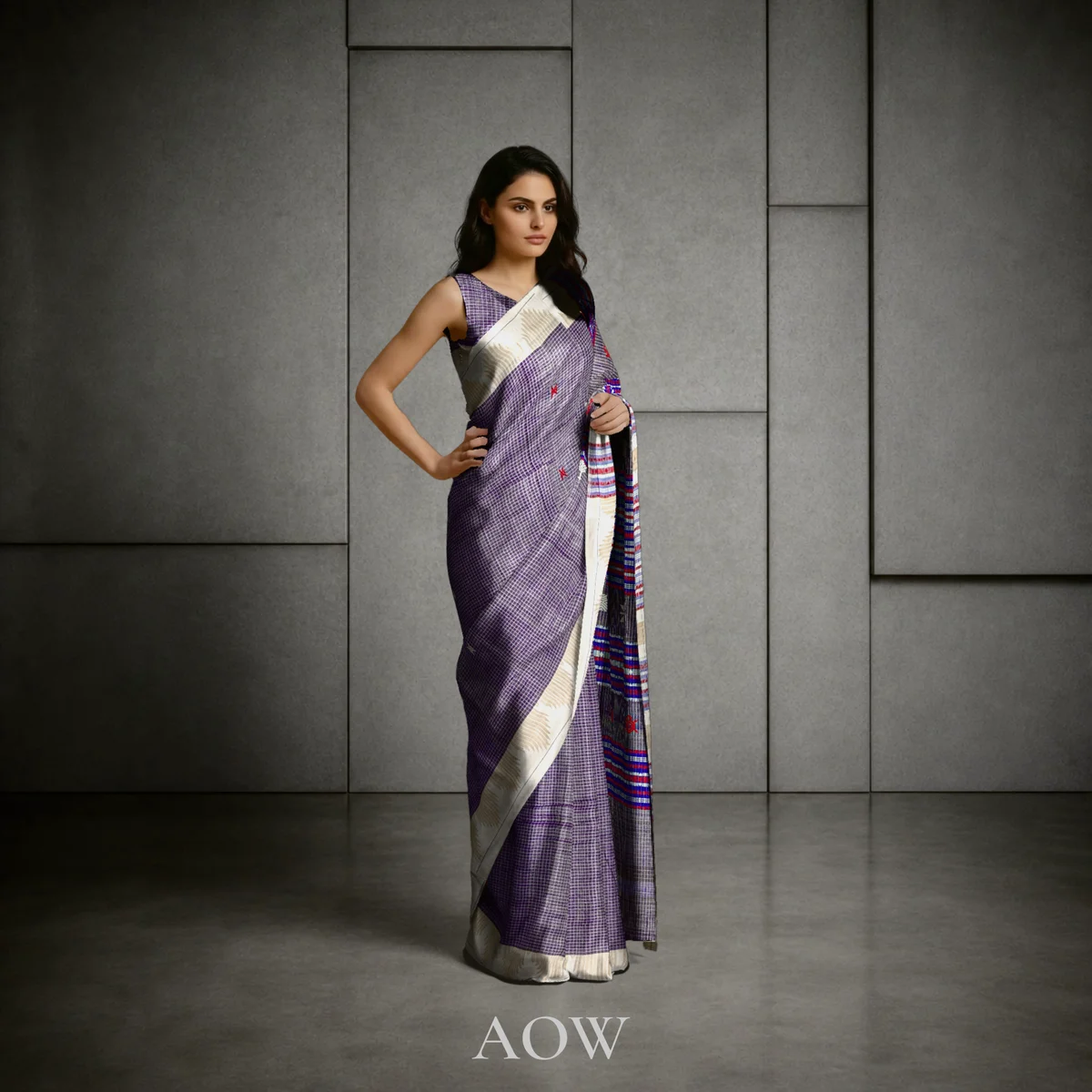Bluish Gray Check Kotpad Tussar Silk Saree